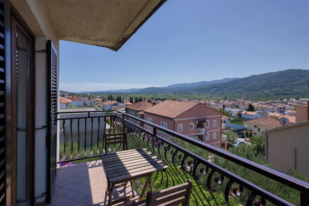 Mi Apartment Stari Grad  Esterno foto