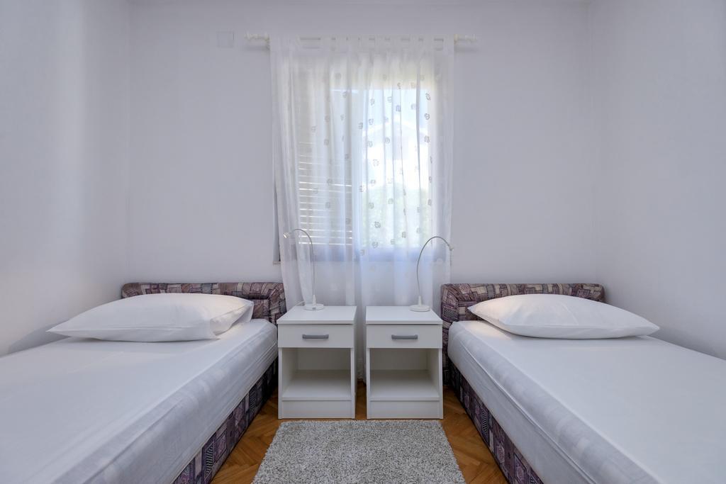 Mi Apartment Stari Grad  Esterno foto