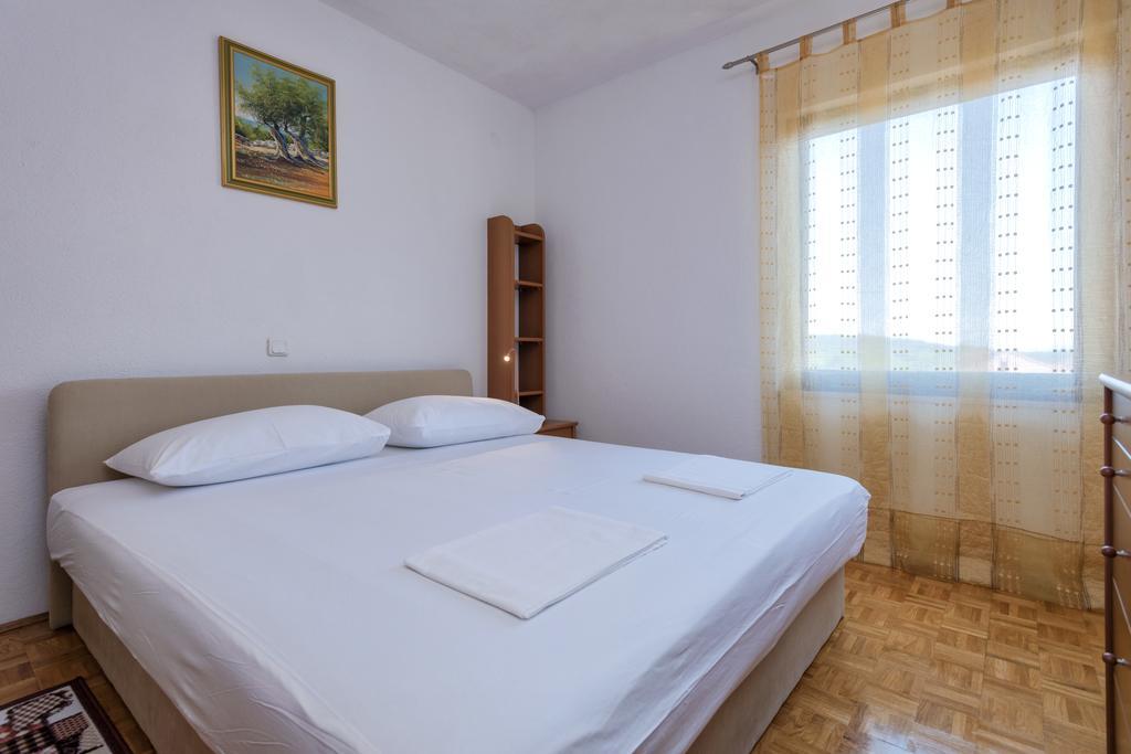 Mi Apartment Stari Grad  Esterno foto