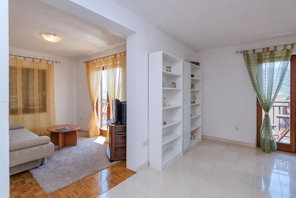 Mi Apartment Stari Grad  Esterno foto