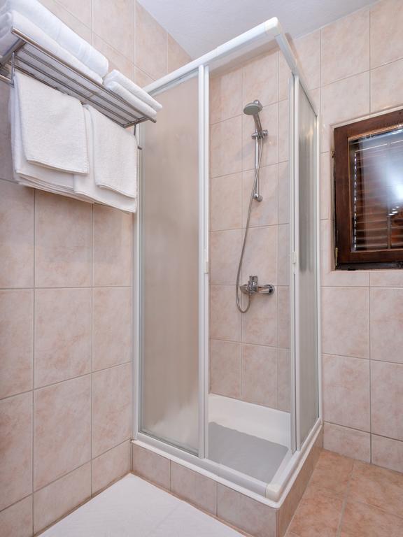 Mi Apartment Stari Grad  Esterno foto