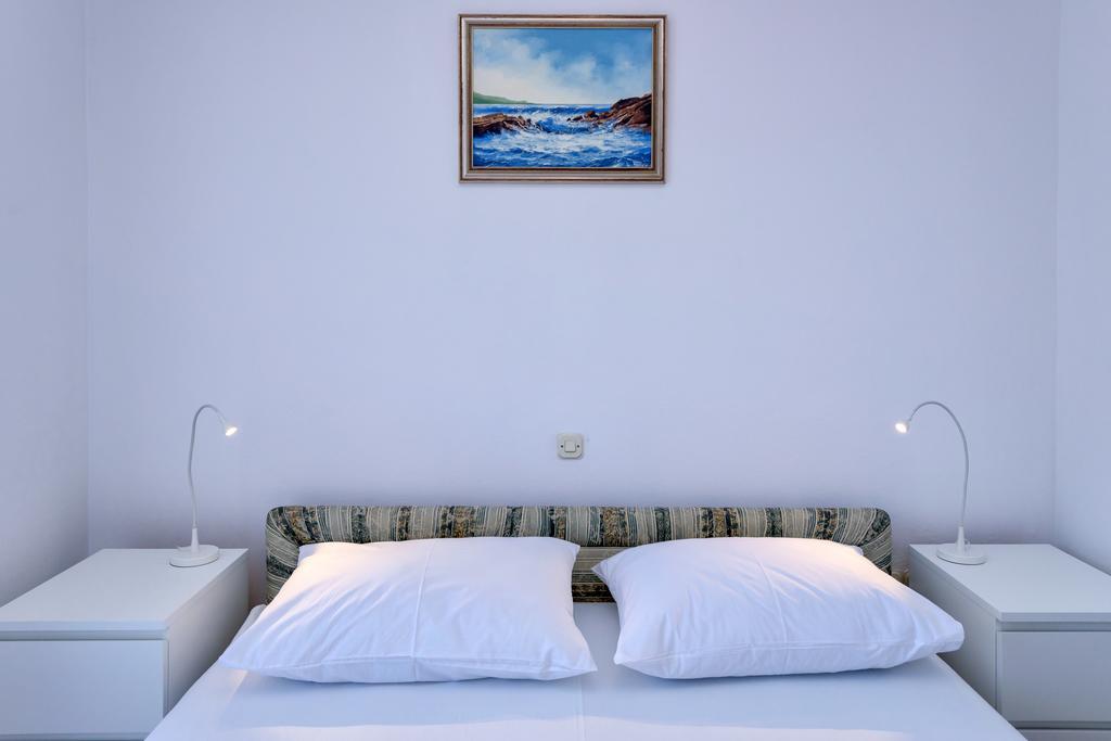 Mi Apartment Stari Grad  Esterno foto